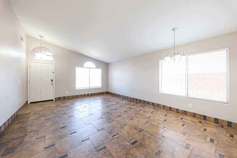 2,090/Mo, 17429 N 20th St Phoenix, AZ 85022 Living Room View