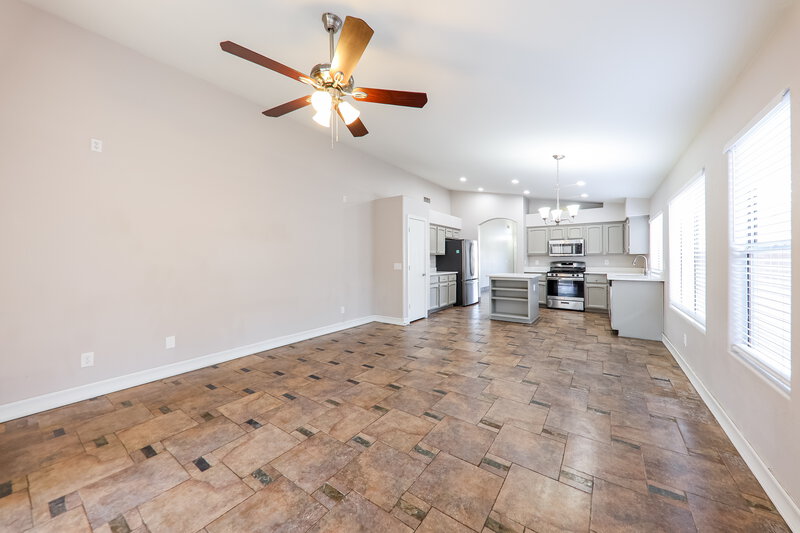 2,090/Mo, 17429 N 20th St Phoenix, AZ 85022 Living Room View 3