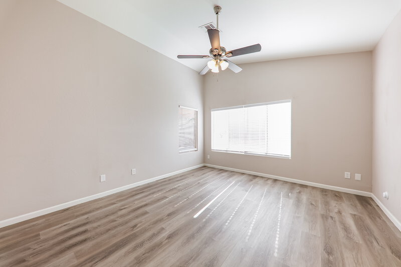 2,090/Mo, 17429 N 20th St Phoenix, AZ 85022 Main Bedroom View