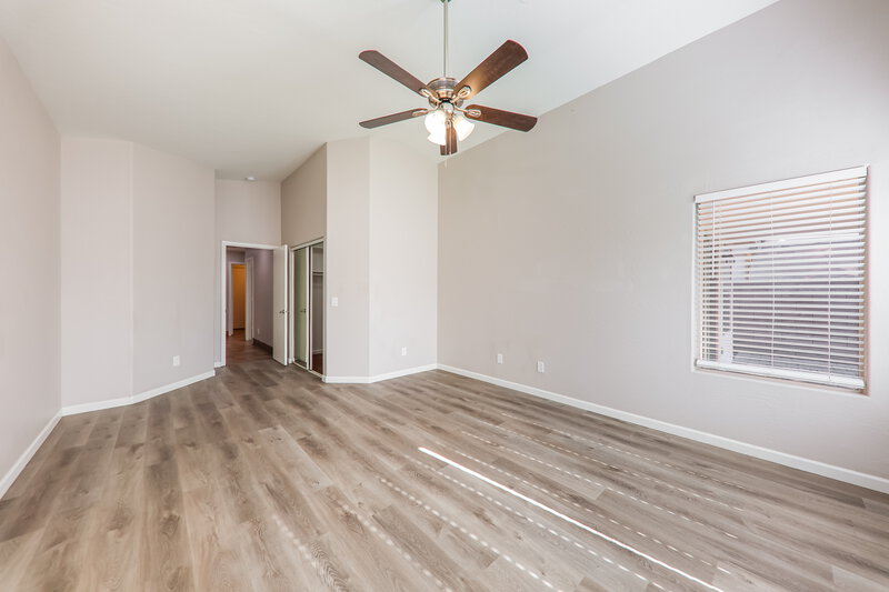 2,090/Mo, 17429 N 20th St Phoenix, AZ 85022 Main Bedroom View 2