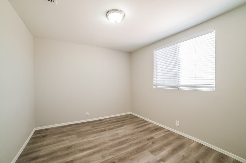 2,180/Mo, 17805 N 13th St Phoenix, AZ 85022 Bedroom View 2