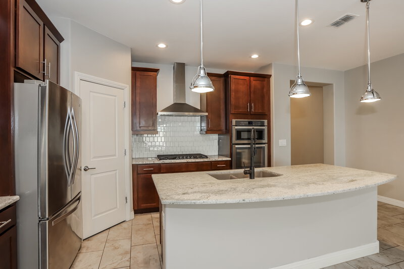 2,705/Mo, 11124 E Tupelo Ave Mesa, AZ 85212 Kitchen View 3