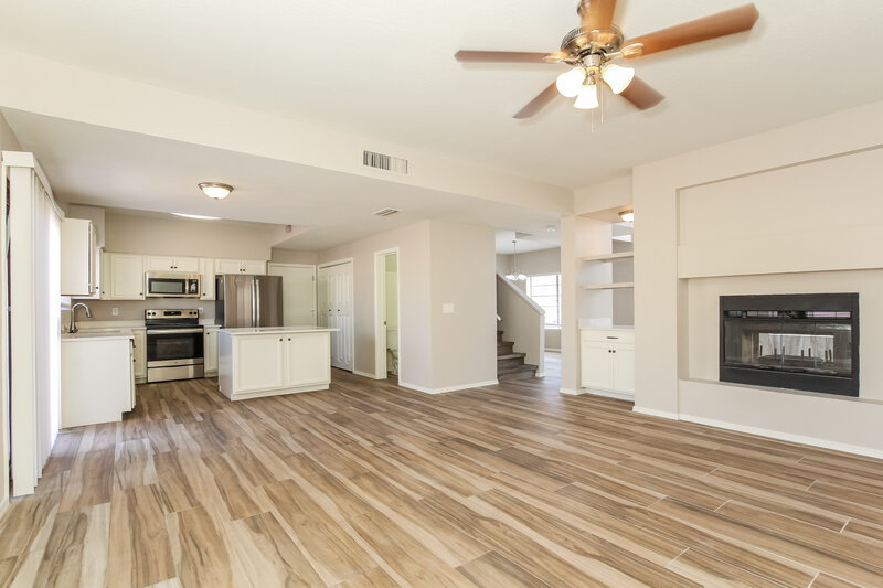 2,555/Mo, 4546 E Villa Theresa Dr Phoenix, AZ 85032 Living Room View 2