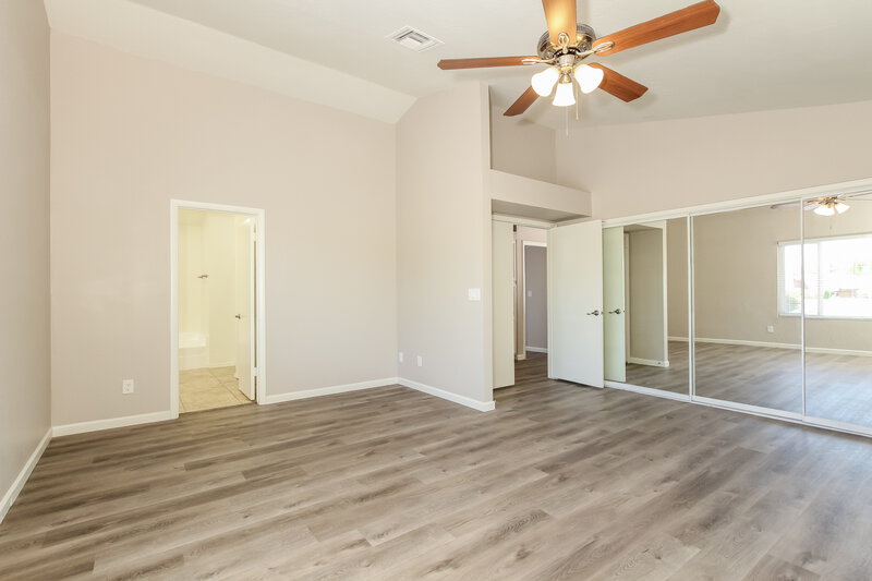 2,555/Mo, 4546 E Villa Theresa Dr Phoenix, AZ 85032 Main Bedroom View 2