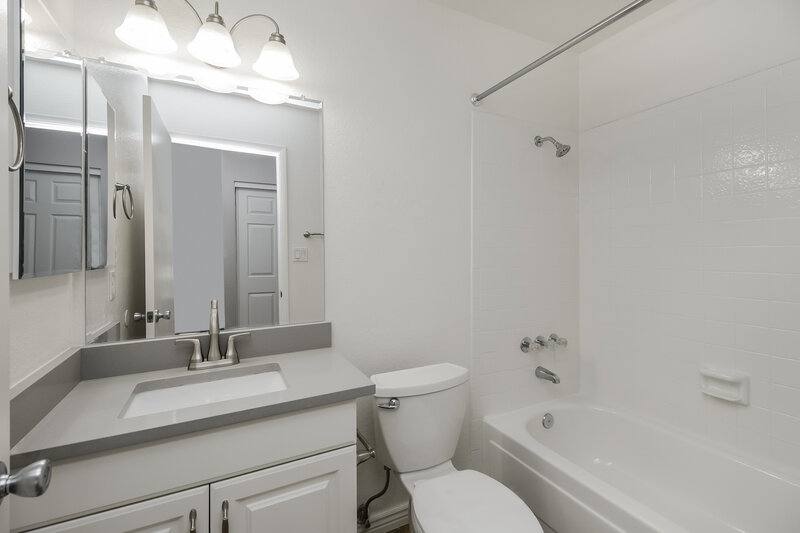 2,095/Mo, 1223 N Matlock Circle Mesa, AZ 85203 Bathroom View