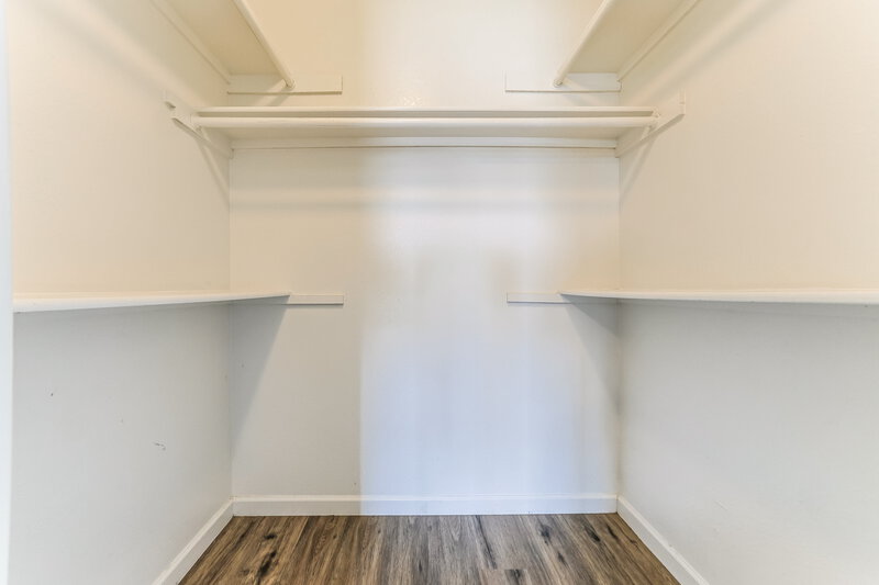 1,985/Mo, 9365 E Adobe Rd Mesa, AZ 85207 Walk In Closet View