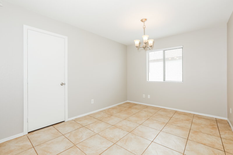 1,775/Mo, 1931 E Dust Devil Dr San Tan Valley, AZ 85143 Dining Room View 2