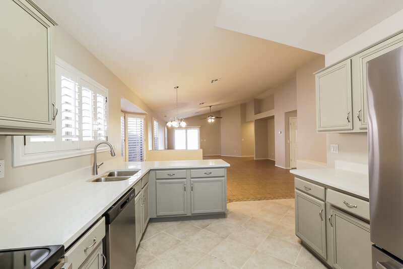 2,155/Mo, 10246 E Calypso Ave Mesa, AZ 85208 Kitchen View 2