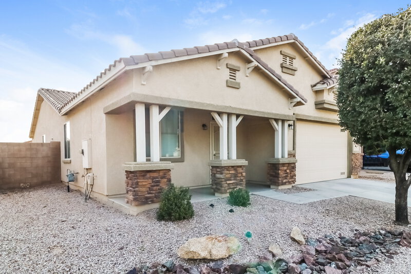 2,240/Mo, 17577 W Lilac St Goodyear, AZ 85338 Front View