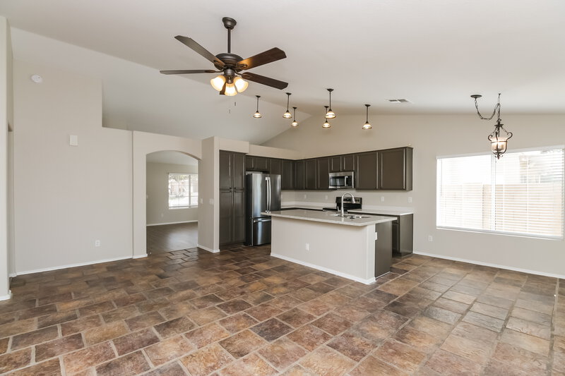 2,385/Mo, 3526 N Ravine Mesa, AZ 85215 Living Room View