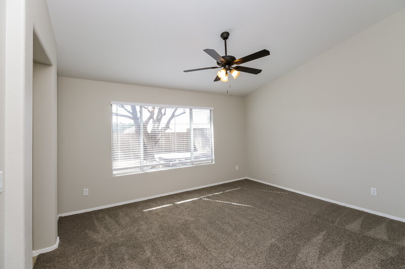 2,385/Mo, 3526 N Ravine Mesa, AZ 85215 Main Bedroom View
