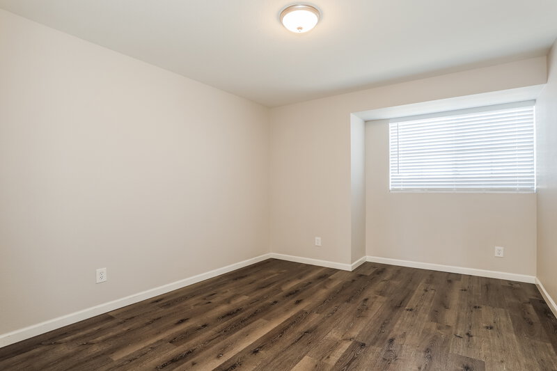 2,595/Mo, 7519 W Sequoia Dr Glendale, AZ 85308 Bedroom View