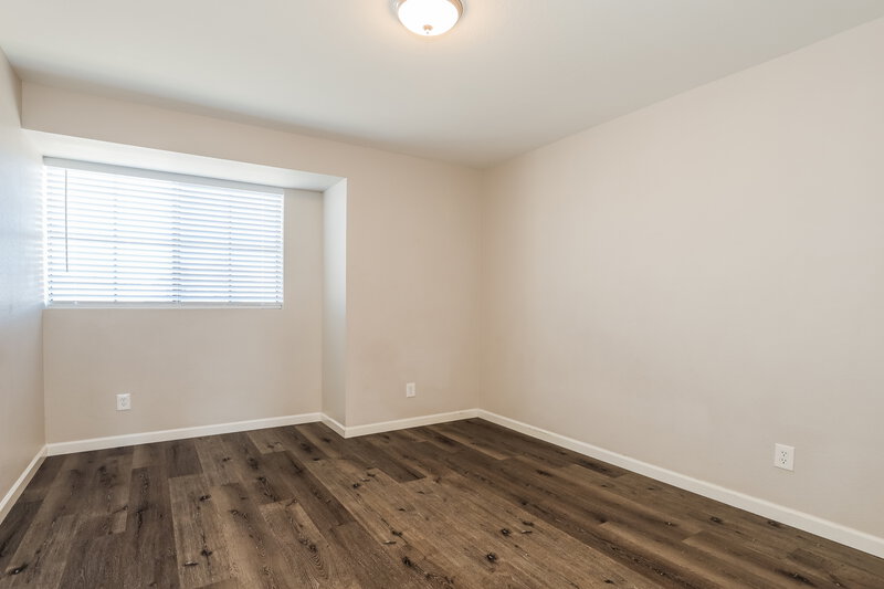 2,595/Mo, 7519 W Sequoia Dr Glendale, AZ 85308 Bedroom View 3