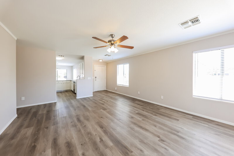 1,960/Mo, 7919 W Magnolia St Phoenix, AZ 85043 Living Room View 2