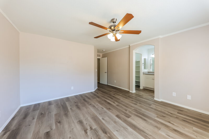 1,960/Mo, 7919 W Magnolia St Phoenix, AZ 85043 Main Bedroom View 2