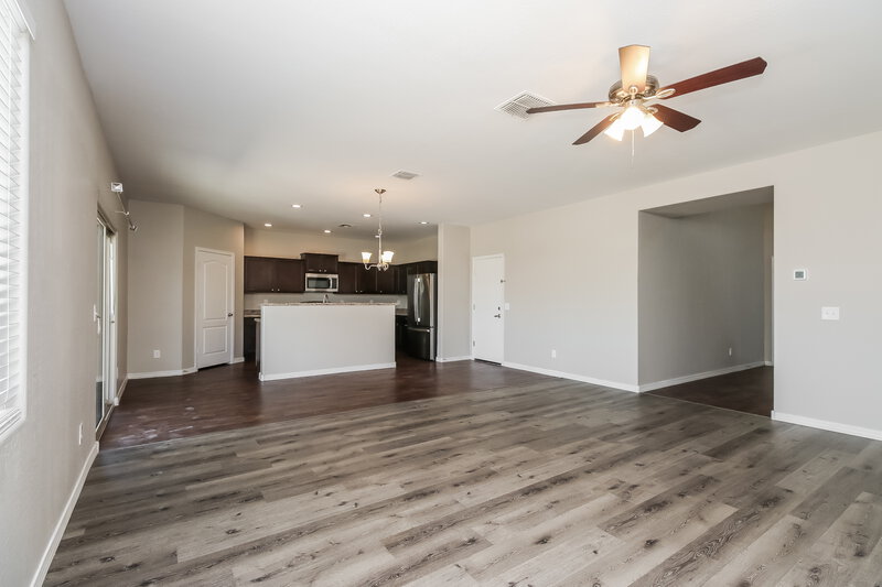 1,970/Mo, 4208 S 82nd Ln Phoenix, AZ 85043 Living Room View 3