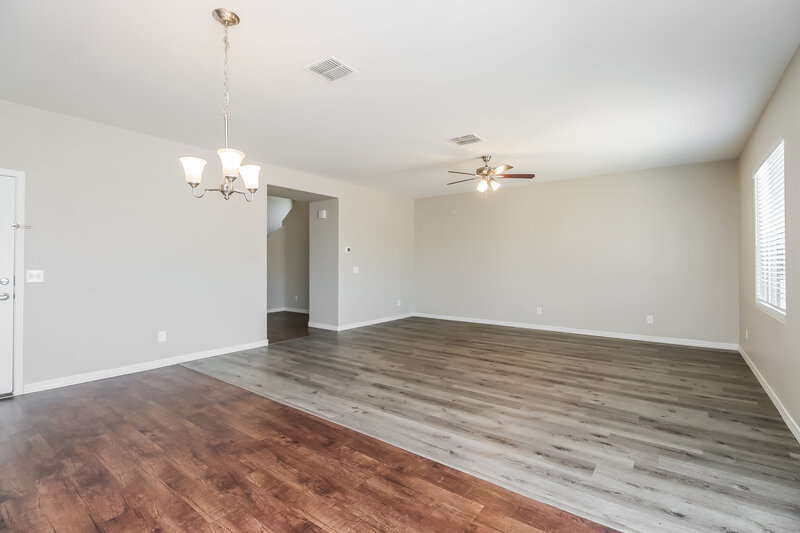 1,970/Mo, 4208 S 82nd Ln Phoenix, AZ 85043 Dining Room View