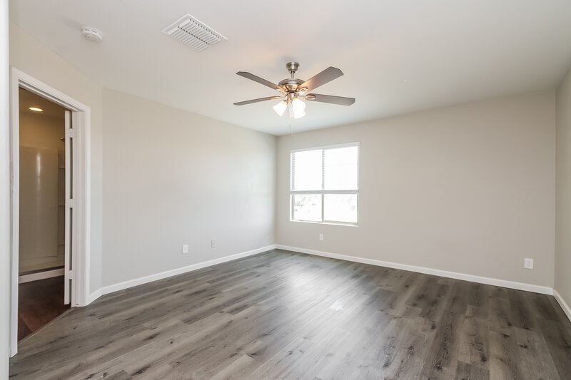 1,970/Mo, 4208 S 82nd Ln Phoenix, AZ 85043 Main Bedroom View 2