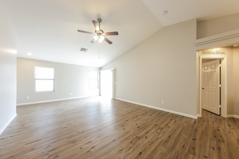 1,840/Mo, 12939 W Port Royale Ln El Mirage, AZ 85335 Living Room View 2