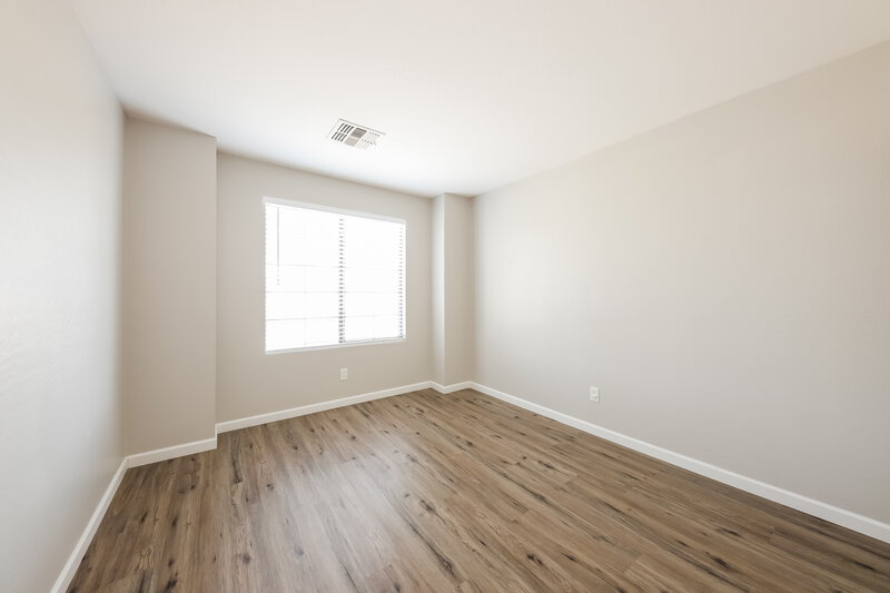 1,840/Mo, 12939 W Port Royale Ln El Mirage, AZ 85335 Bedroom View 2