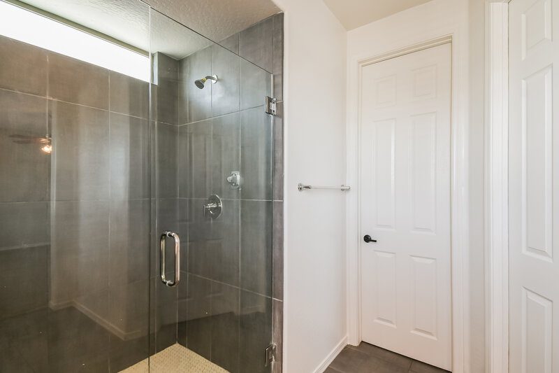 2,565/Mo, 9528 E Travertine Ave Mesa, AZ 85212 Main Bathroom View 2