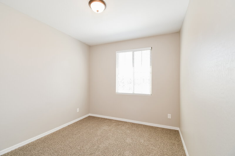 2,565/Mo, 9528 E Travertine Ave Mesa, AZ 85212 Bedroom View 2
