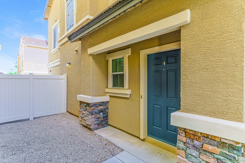 2,135/Mo, 163 W Tremaine Ct Gilbert, AZ 85233 Front Entrance View