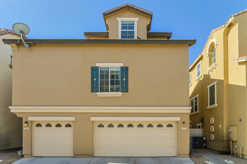 2,135/Mo, 163 W Tremaine Ct Gilbert, AZ 85233 Rear View