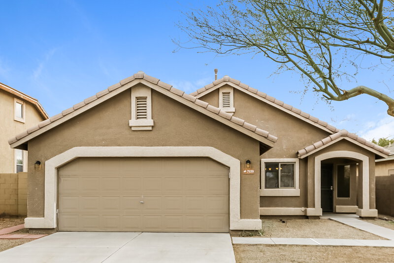 2,105/Mo, 7939 W Lumbee St Phoenix, AZ 85043 External View