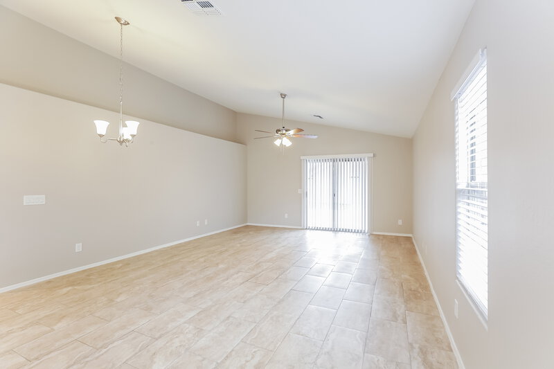 2,105/Mo, 7939 W Lumbee St Phoenix, AZ 85043 Living Room View