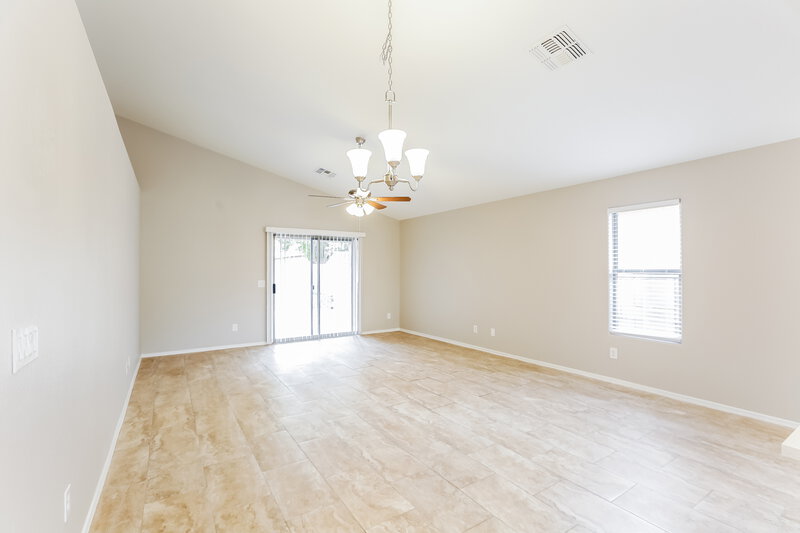 2,105/Mo, 7939 W Lumbee St Phoenix, AZ 85043 Dining Room View