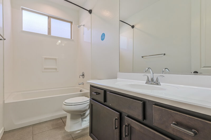 2,590/Mo, 20665 E Canary Way Queen Creek, AZ 85142 Bathroom View