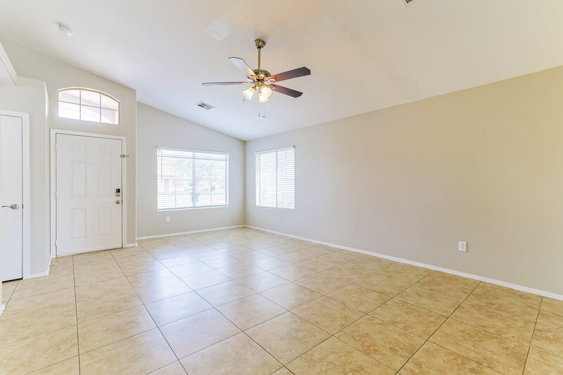 2,170/Mo, 7517 E Nopal Ave Mesa, AZ 85209 Living Room View