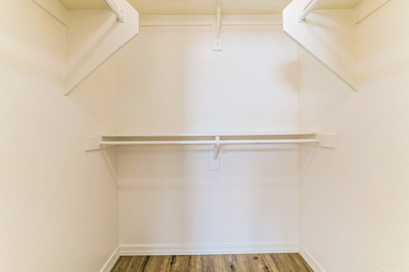 2,170/Mo, 7517 E Nopal Ave Mesa, AZ 85209 Walk In Closet View
