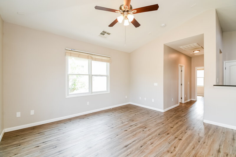 1,945/Mo, 4091 E Jasper Dr Gilbert, AZ 85296 Living Room View 2