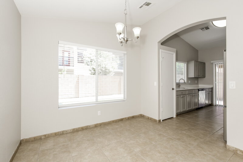 2,435/Mo, 20211 N 31st St Phoenix, AZ 85050 Dining Room View