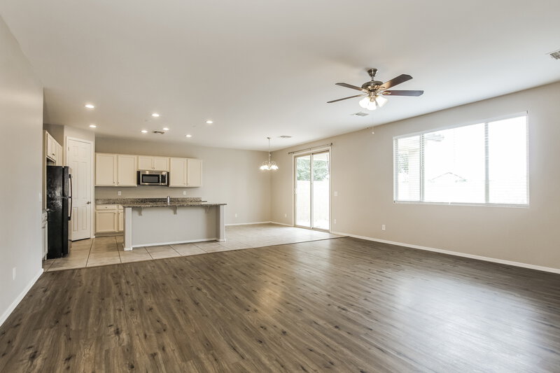 2,495/Mo, 6114 S 30th Ln Phoenix, AZ 85041 Living Room View