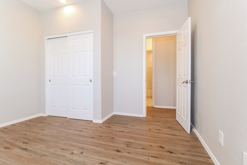 2,775/Mo, 6114 S 30th Ln Phoenix, AZ 85041 Bedroom View