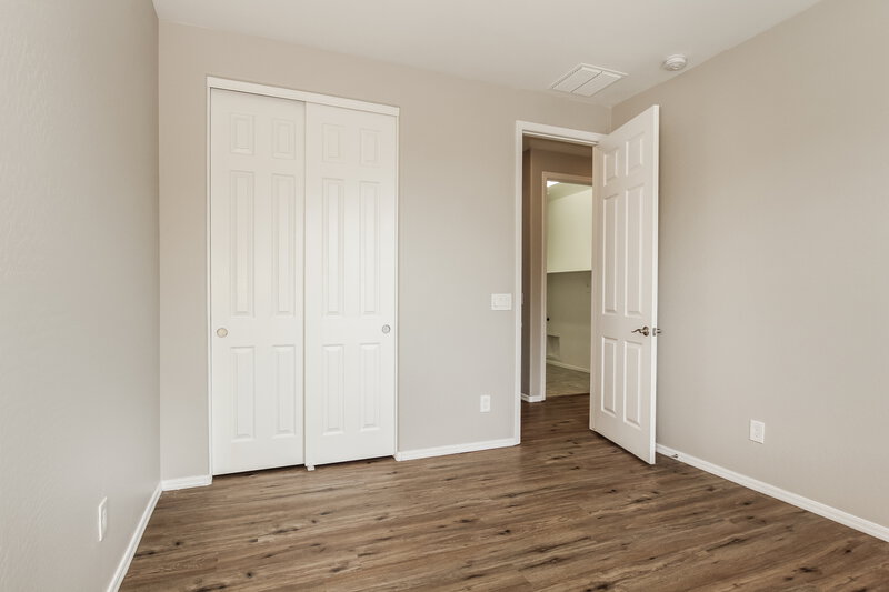 2,495/Mo, 6114 S 30th Ln Phoenix, AZ 85041 Bedroom View 3