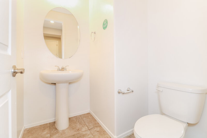 2,775/Mo, 6114 S 30th Ln Phoenix, AZ 85041 Powder Room View