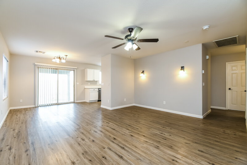 2,030/Mo, 2638 E Valencia Dr Phoenix, AZ 85042 Living Room View