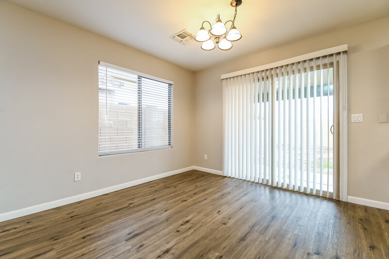 2,030/Mo, 2638 E Valencia Dr Phoenix, AZ 85042 Dining Room View 2