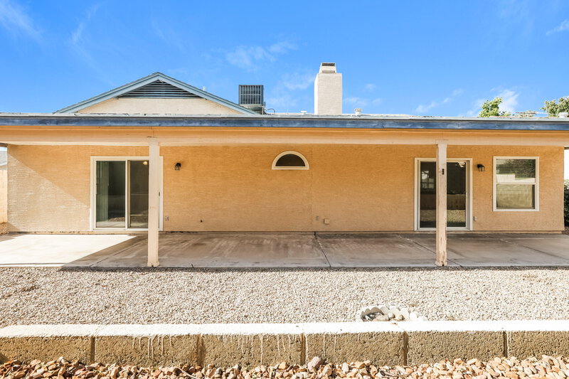 2,390/Mo, 23837 N 40th Dr Glendale, AZ 85310 Rear View