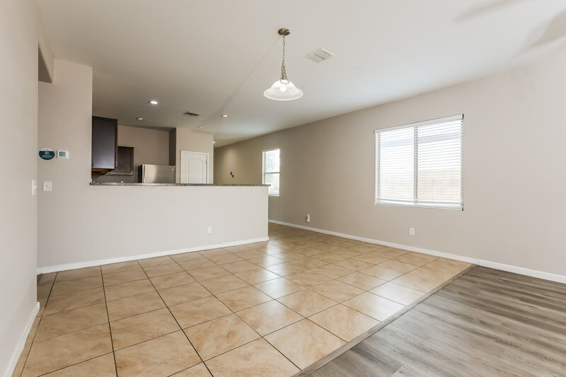 2,225/Mo, 4216 S 82nd Ln Phoenix, AZ 85043 Dining Room View