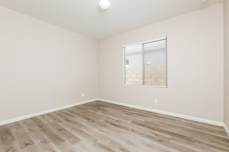 2,225/Mo, 4216 S 82nd Ln Phoenix, AZ 85043 Bedroom View 2