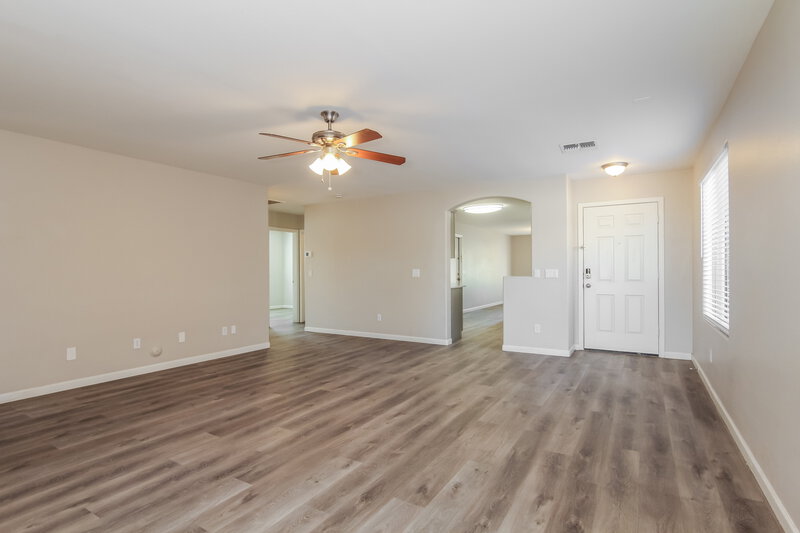 2,060/Mo, 4340 W Alta Vista Rd Laveen, AZ 85339 Living Room View 3