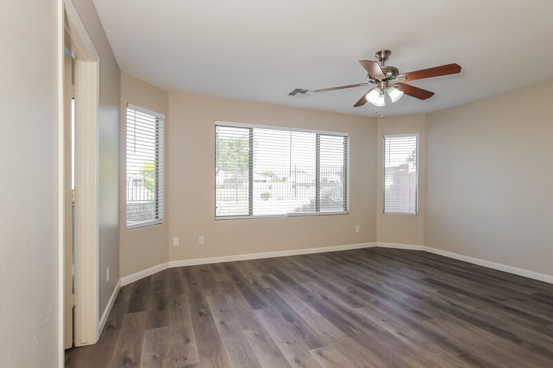 2,060/Mo, 4340 W Alta Vista Rd Laveen, AZ 85339 Main Bedroom View