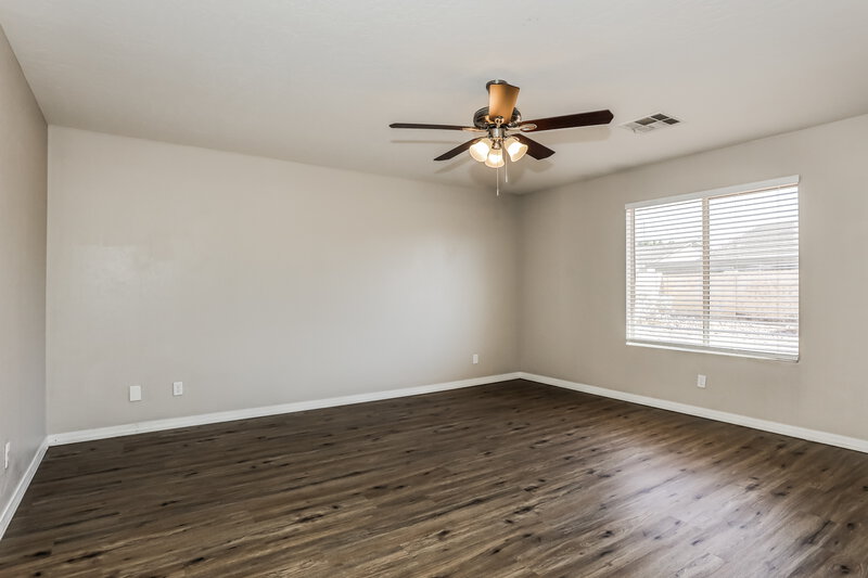 1,855/Mo, 523 N Bailey Cir Mesa, AZ 85207 Main Bedroom View