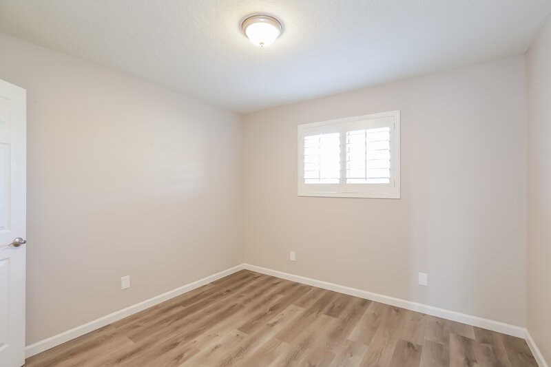 2,090/Mo, 8402 S 15th Way Phoenix, AZ 85042 Bedroom View 2