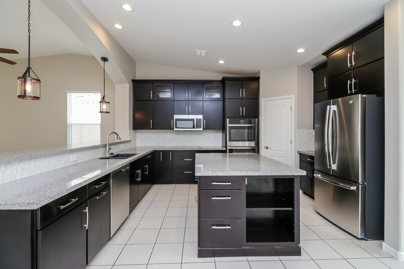 4,330/Mo, 22339 E Cherrywood Dr Queen Creek, AZ 85142 Kitchen View